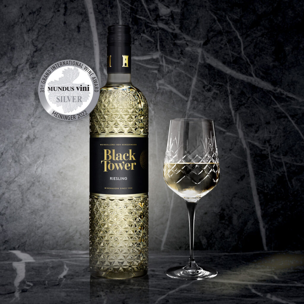 Black Tower Riesling Club Edition